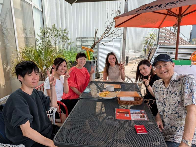スタッフとともに